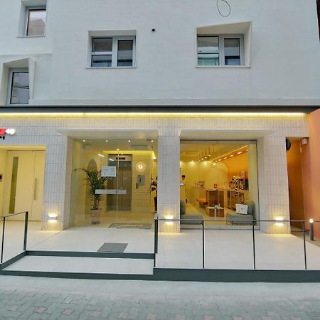 Tong Tong Petit Hotel Seúl Exterior foto